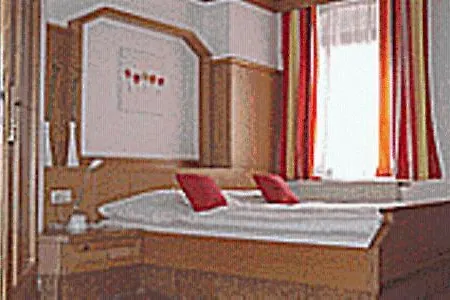 7 Days Premium Linz 2* Ansfelden