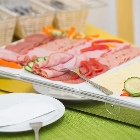 7 Days Premium Linz-ansfelden Otel